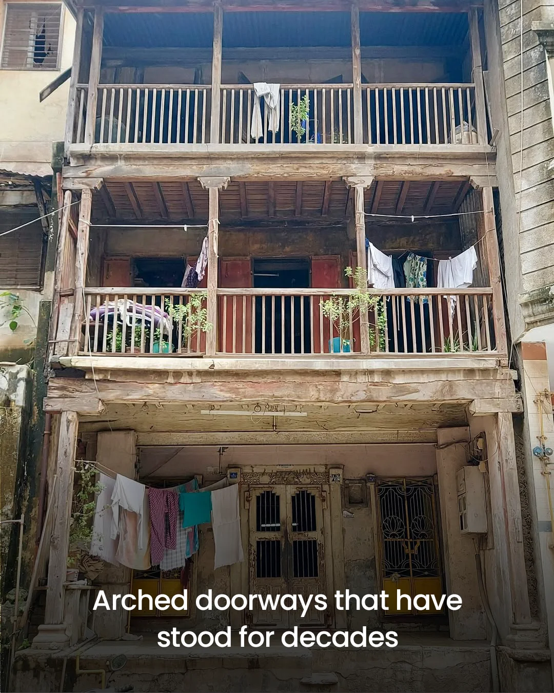House In The Old City Of Surat — photo 4
